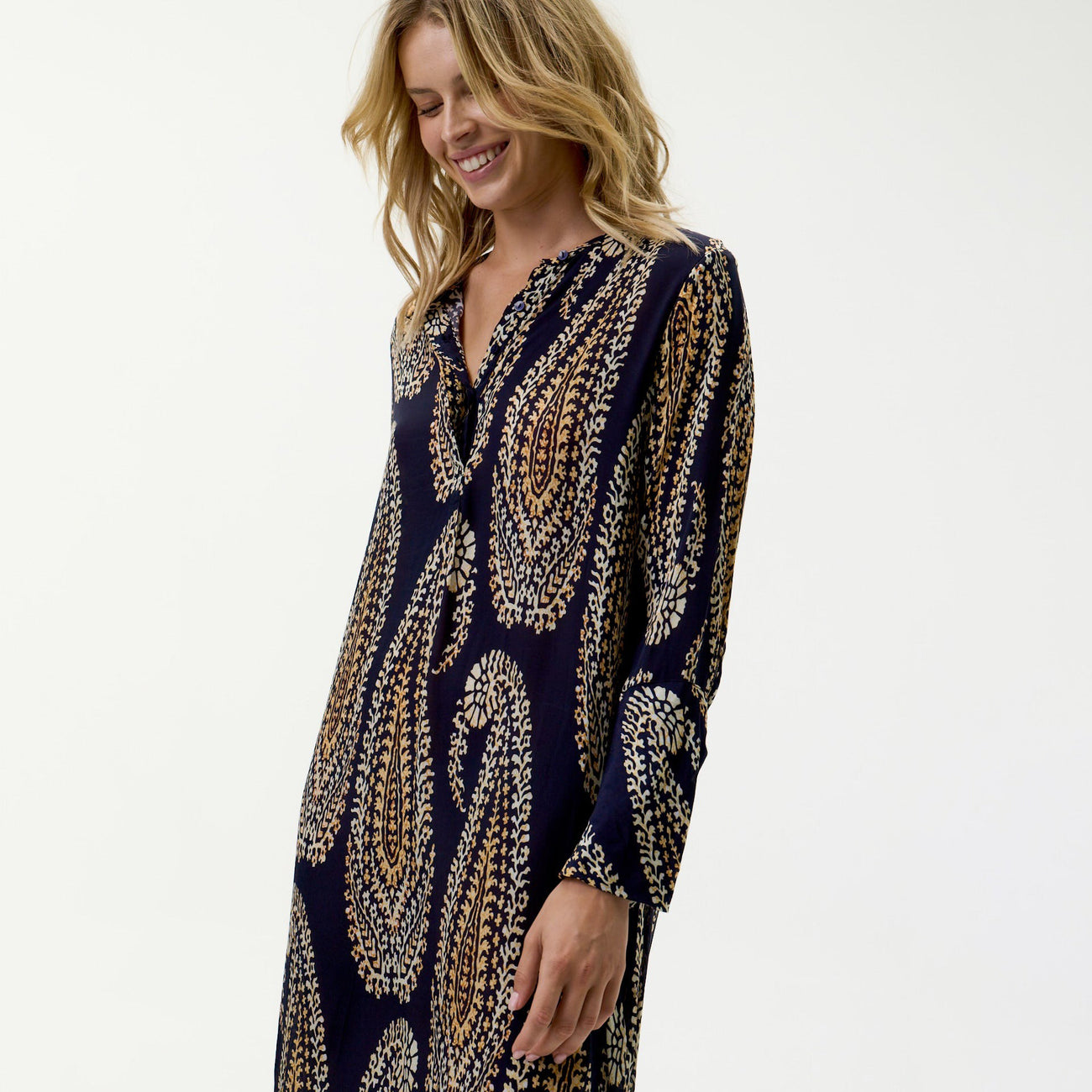 Long Genie Provence - Navy Paisley