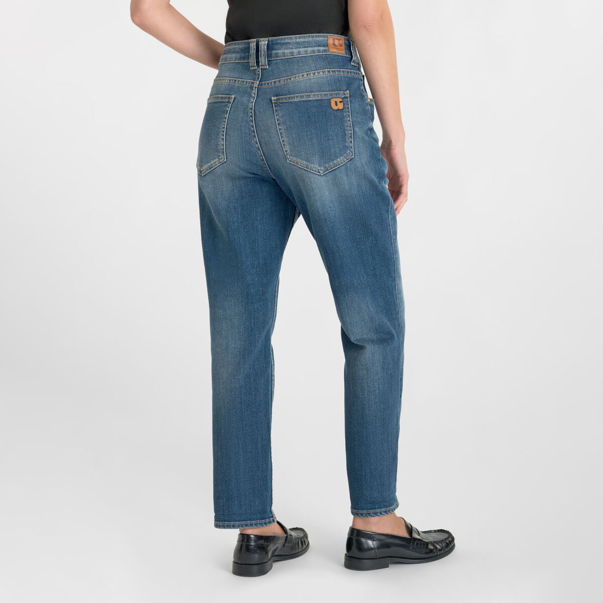 Clelia High-Waisted Girlfriend Jeans
