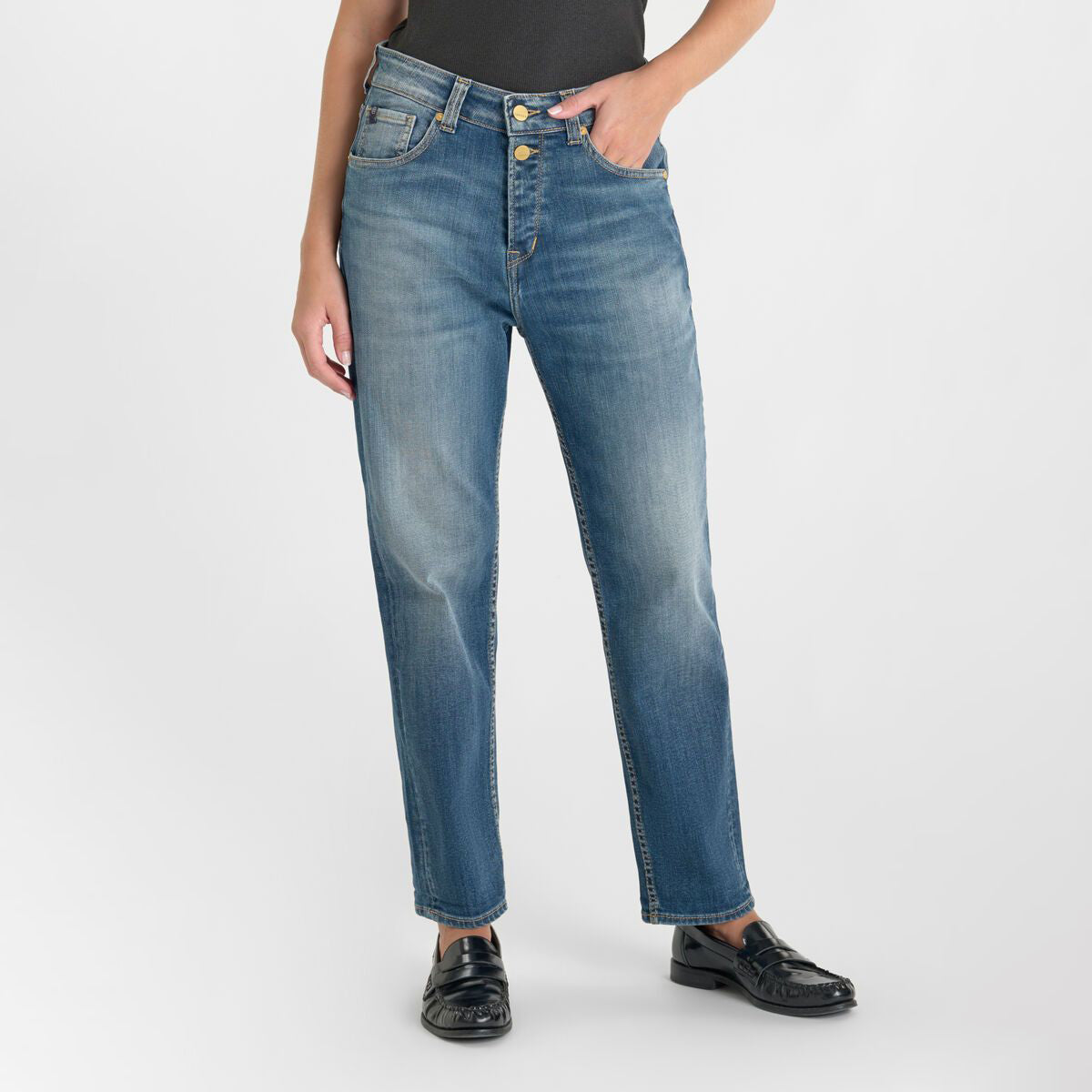 Clelia High-Waisted Girlfriend Jeans