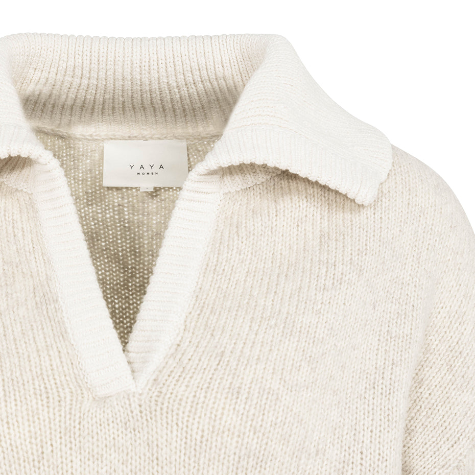 Knitted Sweater with Contrast Collar & Trims