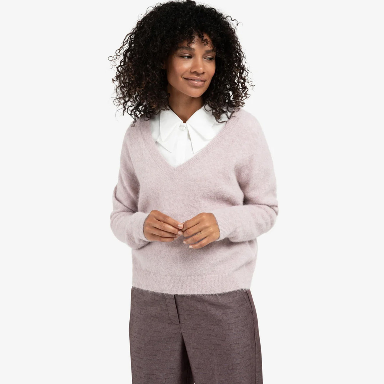 Soft Sweater with V-neck - Cloud Gray Purple