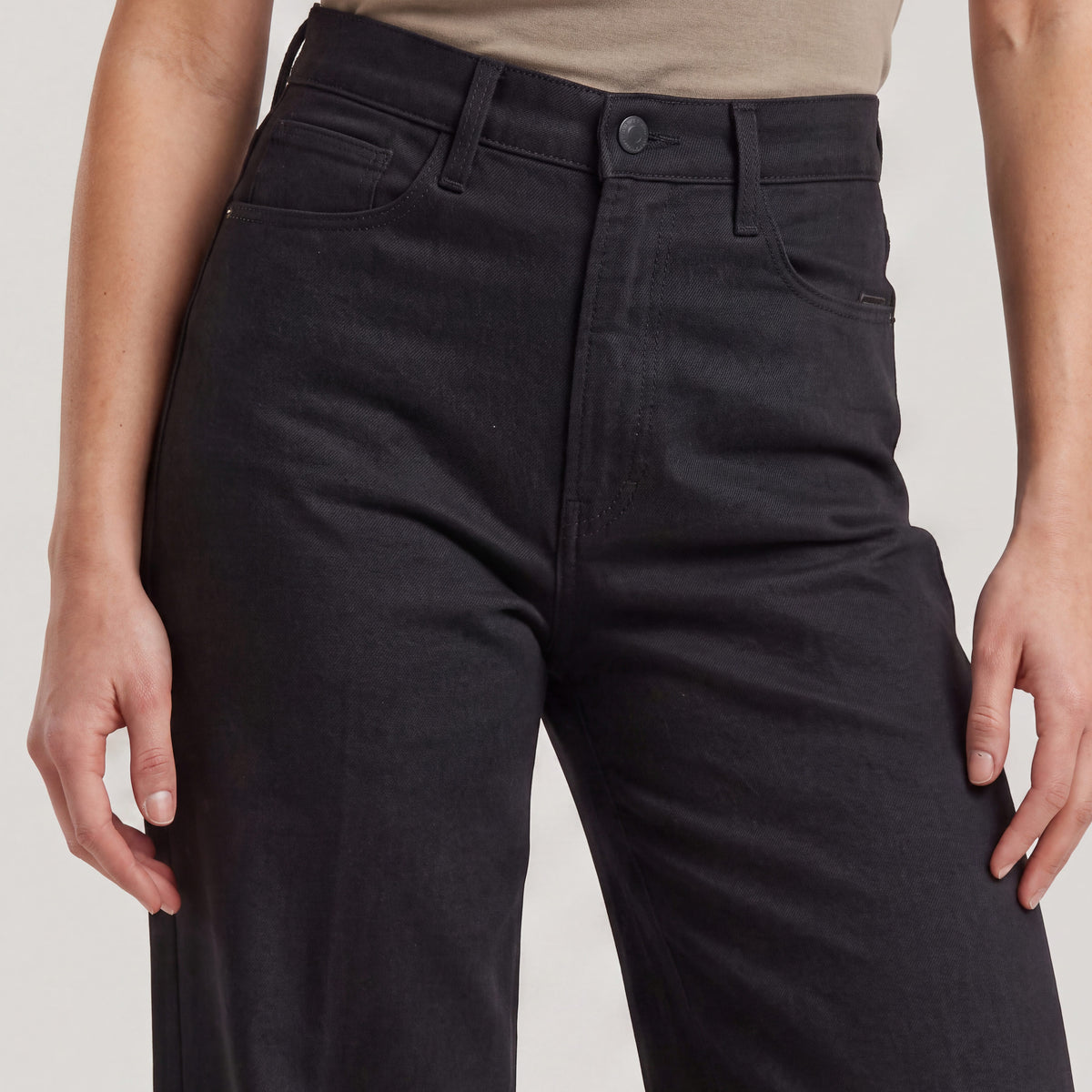 Deck 2.0 High Loose Jeans - Neo Black Denim