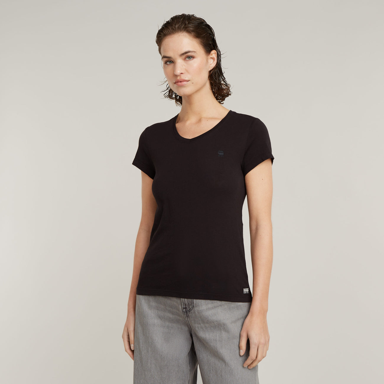 Eyben Slim V-Neck Top 2.0 - Black