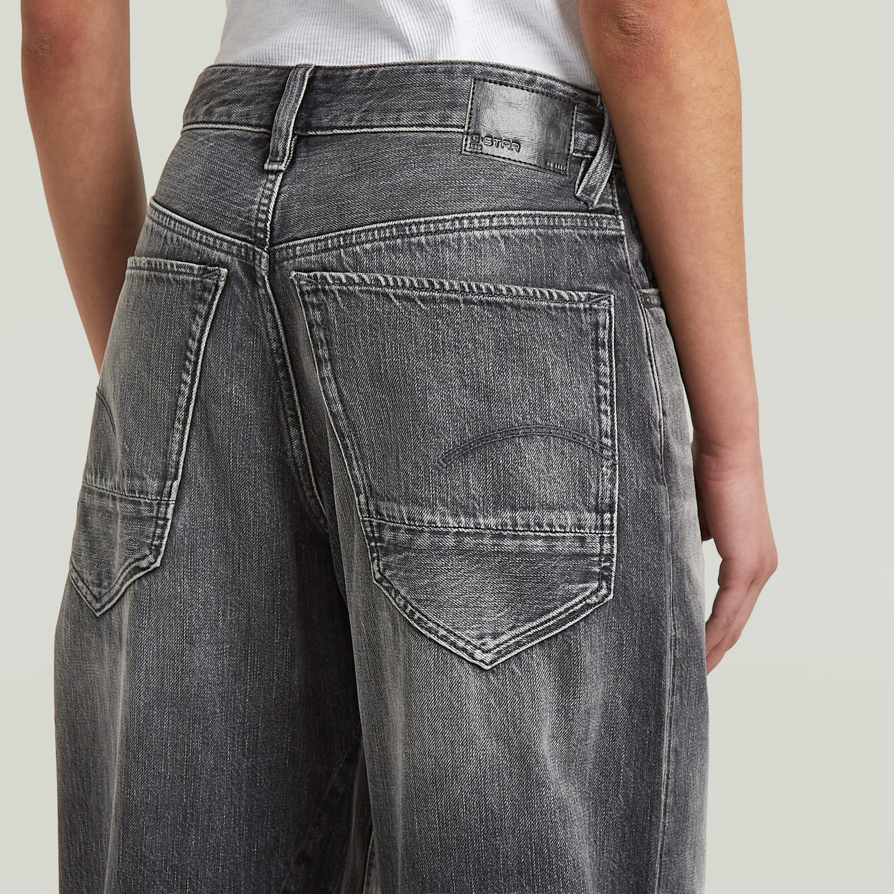 Barrel Loose Jeans - Grey