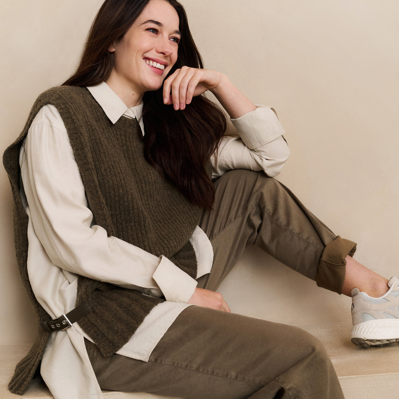 Trousers with Pleats and Chino Pockets - Capers Brownish Green