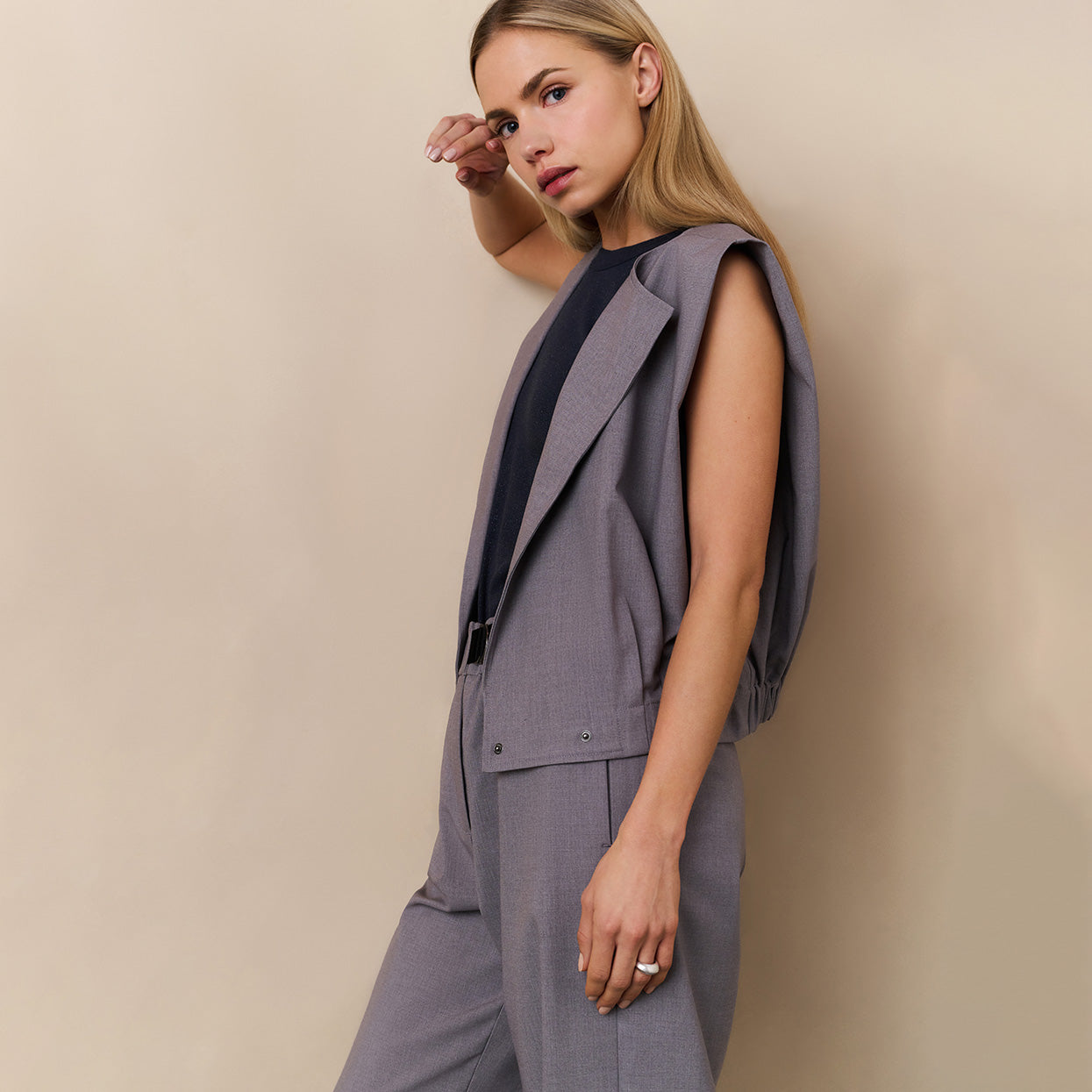 Ribbed Singlet with Subtle Shimmer - Inkwell Blue