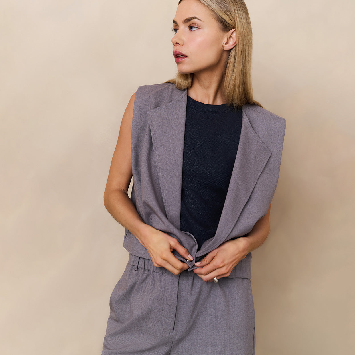 Ribbed Singlet with Subtle Shimmer - Inkwell Blue