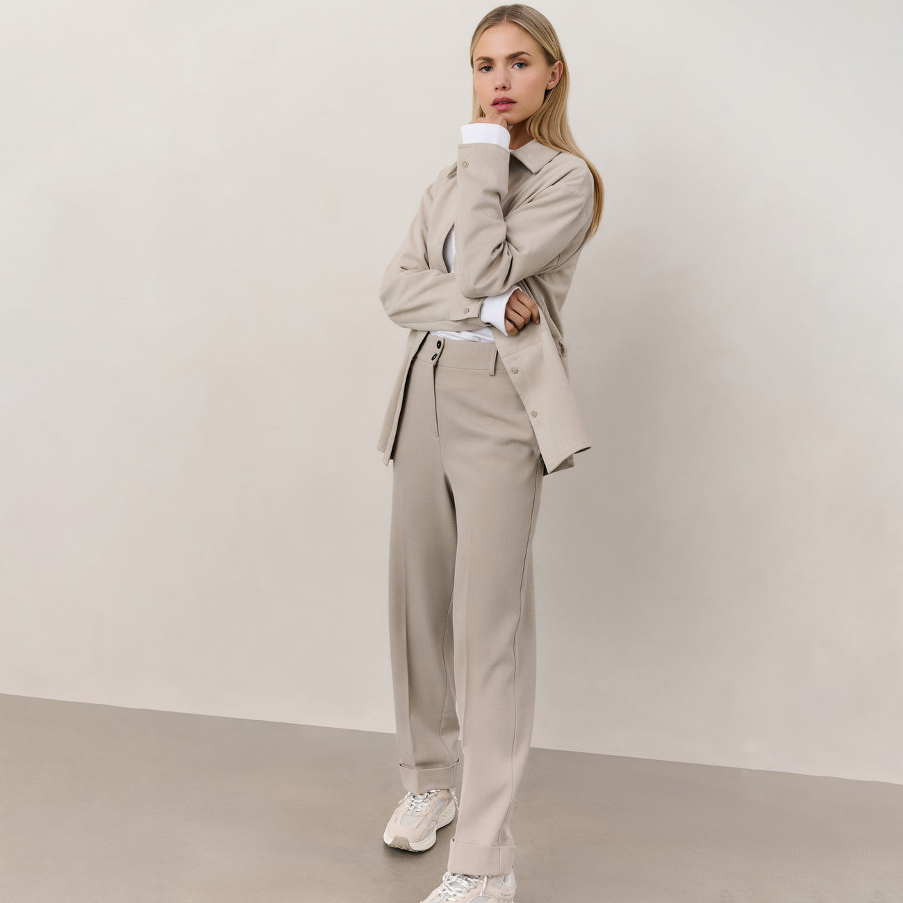 High Waist Tailored Trousers with Turn-Ups - Sand Melange