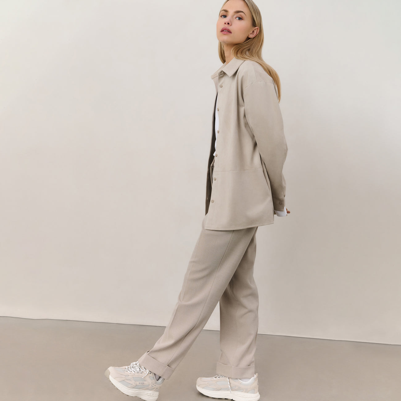 High Waist Tailored Trousers with Turn-Ups - Sand Melange