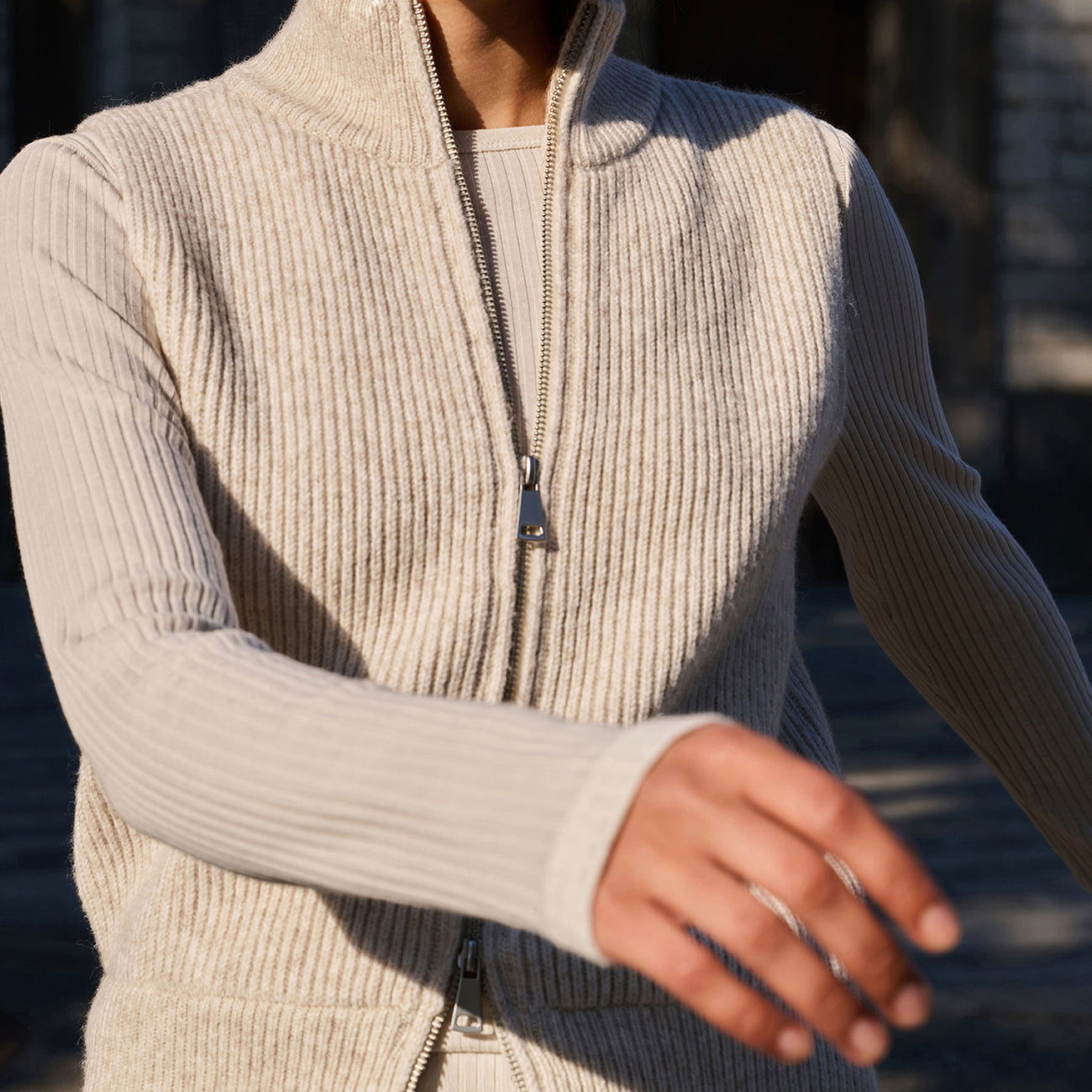 Knitted Sleeveless Cardigan With Zipper