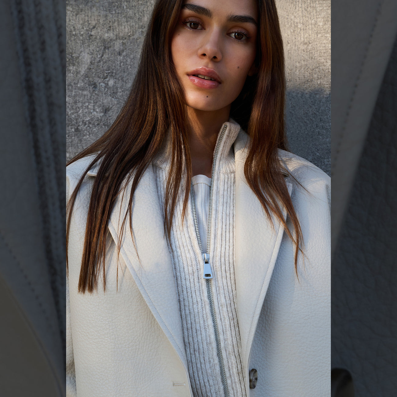 Knitted Sleeveless Cardigan With Zipper