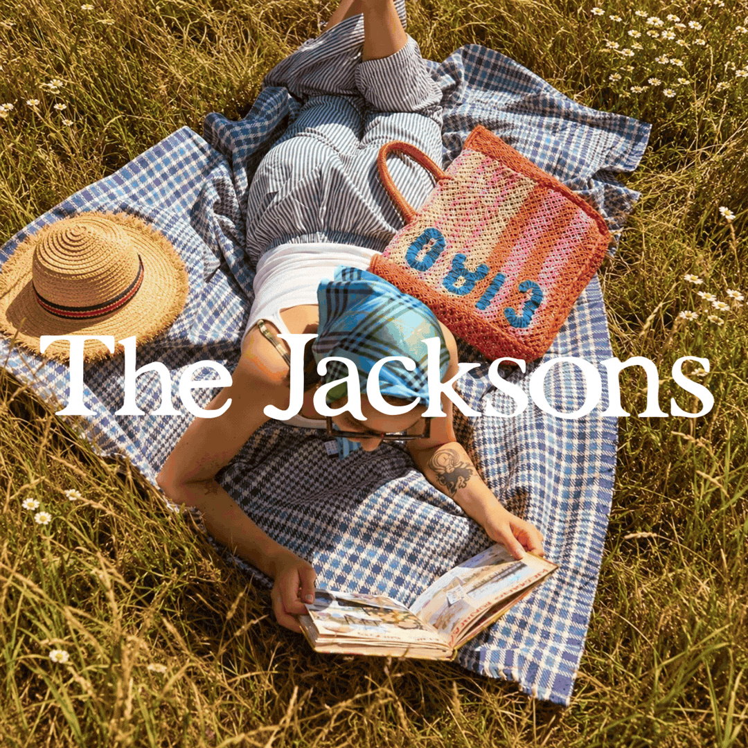 <strong>THE JACKSONS</strong>