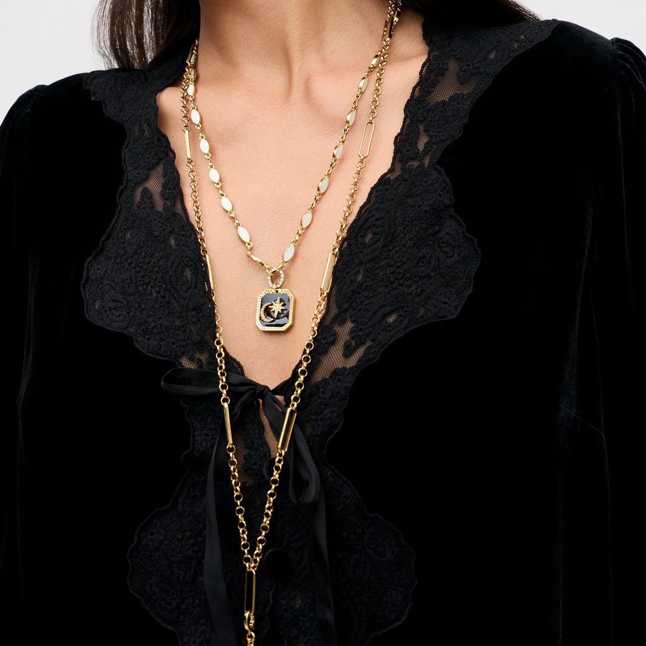 Ursula Velvet Top - Black