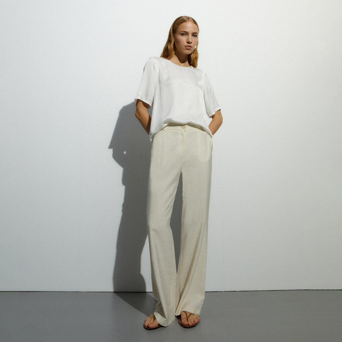 Short-Sleeve Crew Neck Blouse - White