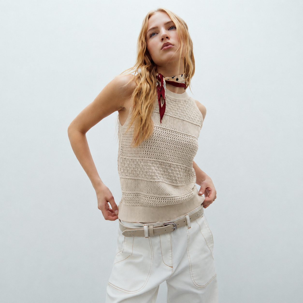 Open-Knit Sleeveless Round-Neck Jumper - Beige