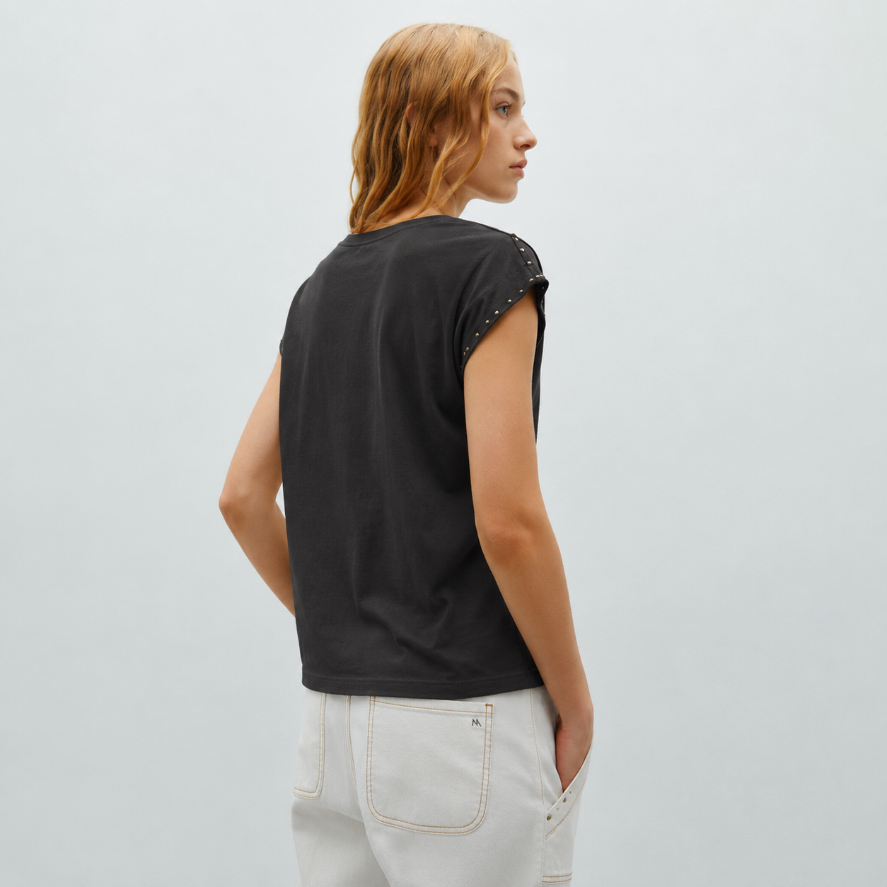 Studded Sleeveless V-neck T-shirt
