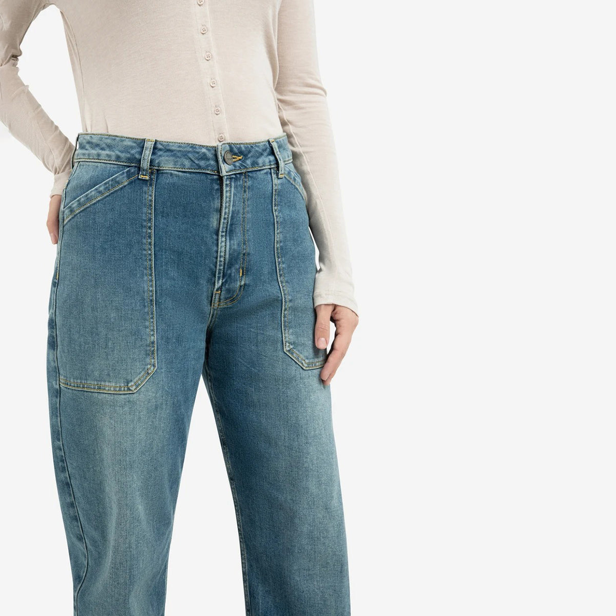 Cargo Jeans with Low Crotch and Wide Legs