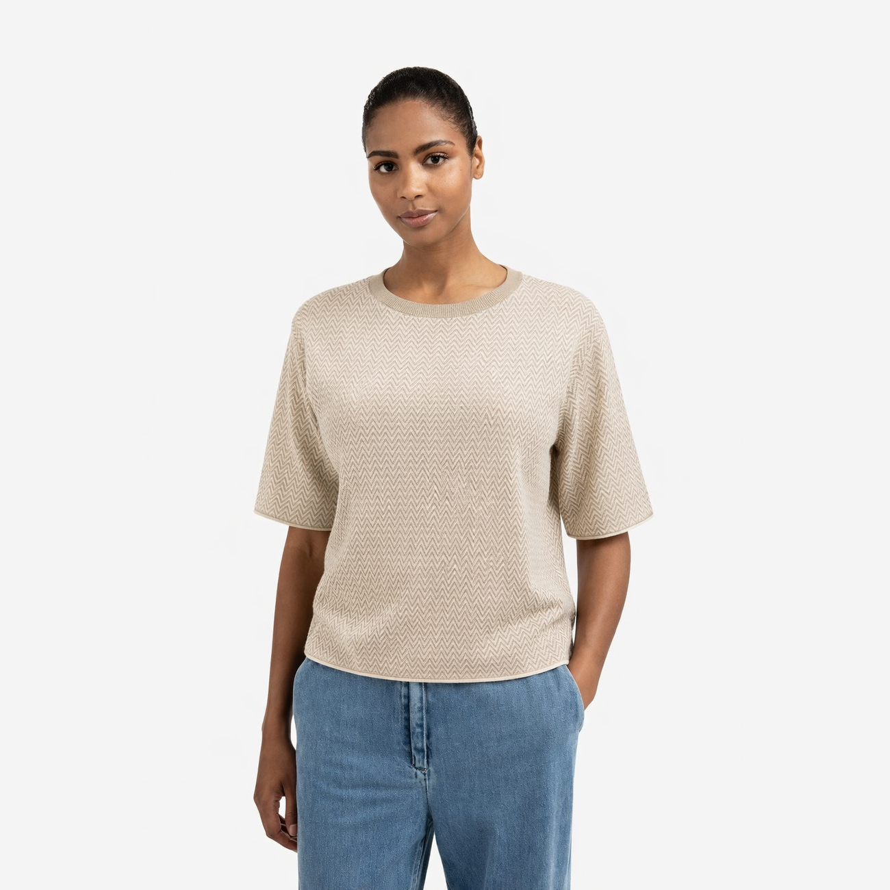 Jacquard Knit with Zigzag Pattern - Sand Beige
