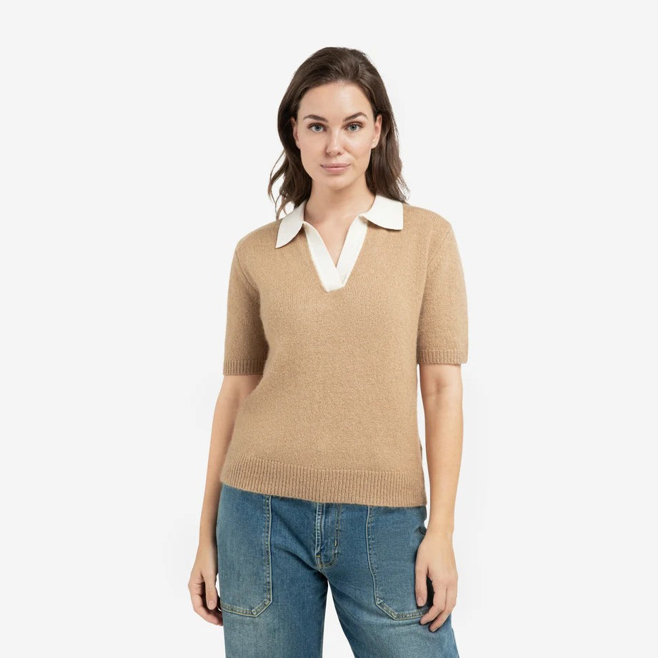 Knitted Short-Sleeve Sweater with Contrast Collar