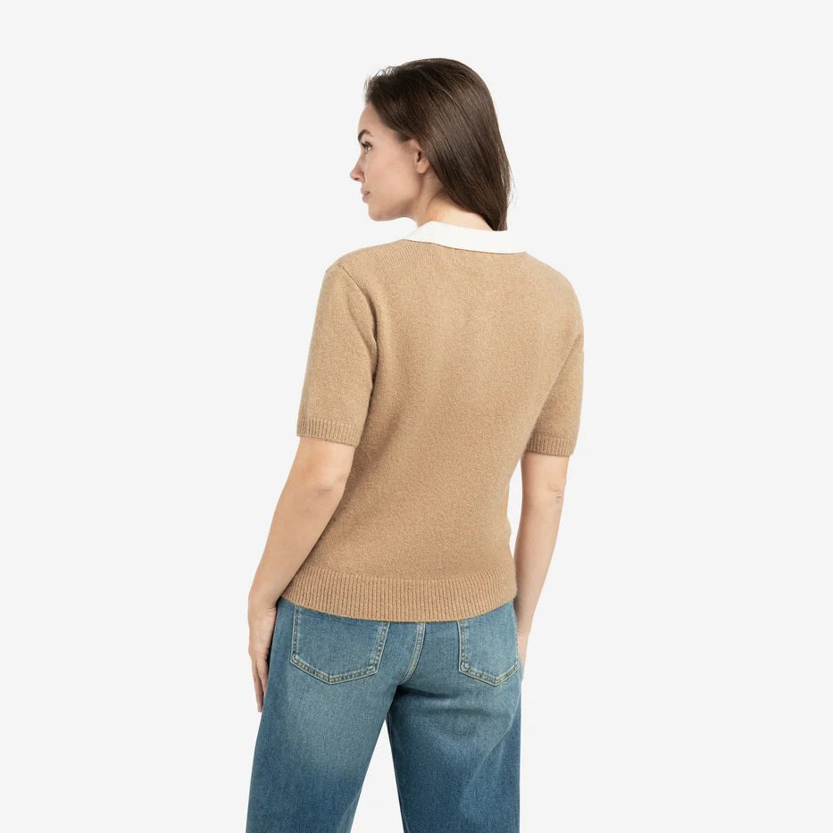 Knitted Short-Sleeve Sweater with Contrast Collar