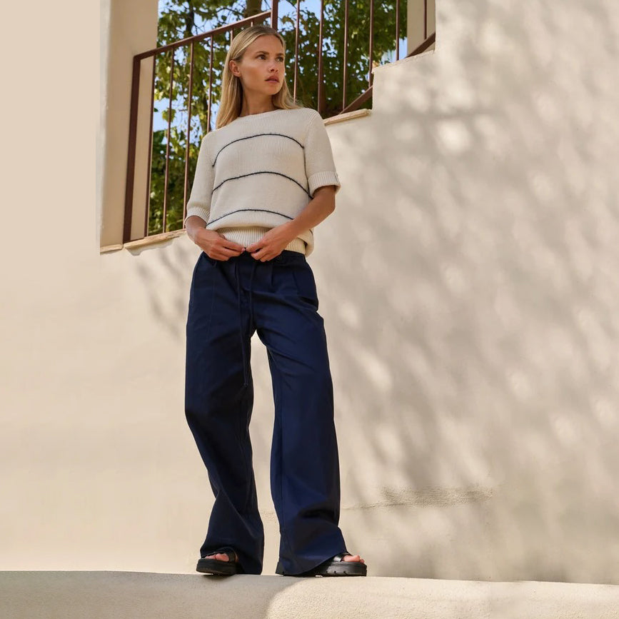 Knitted Short Sleeve Sweater with Fuzzy Stripes
