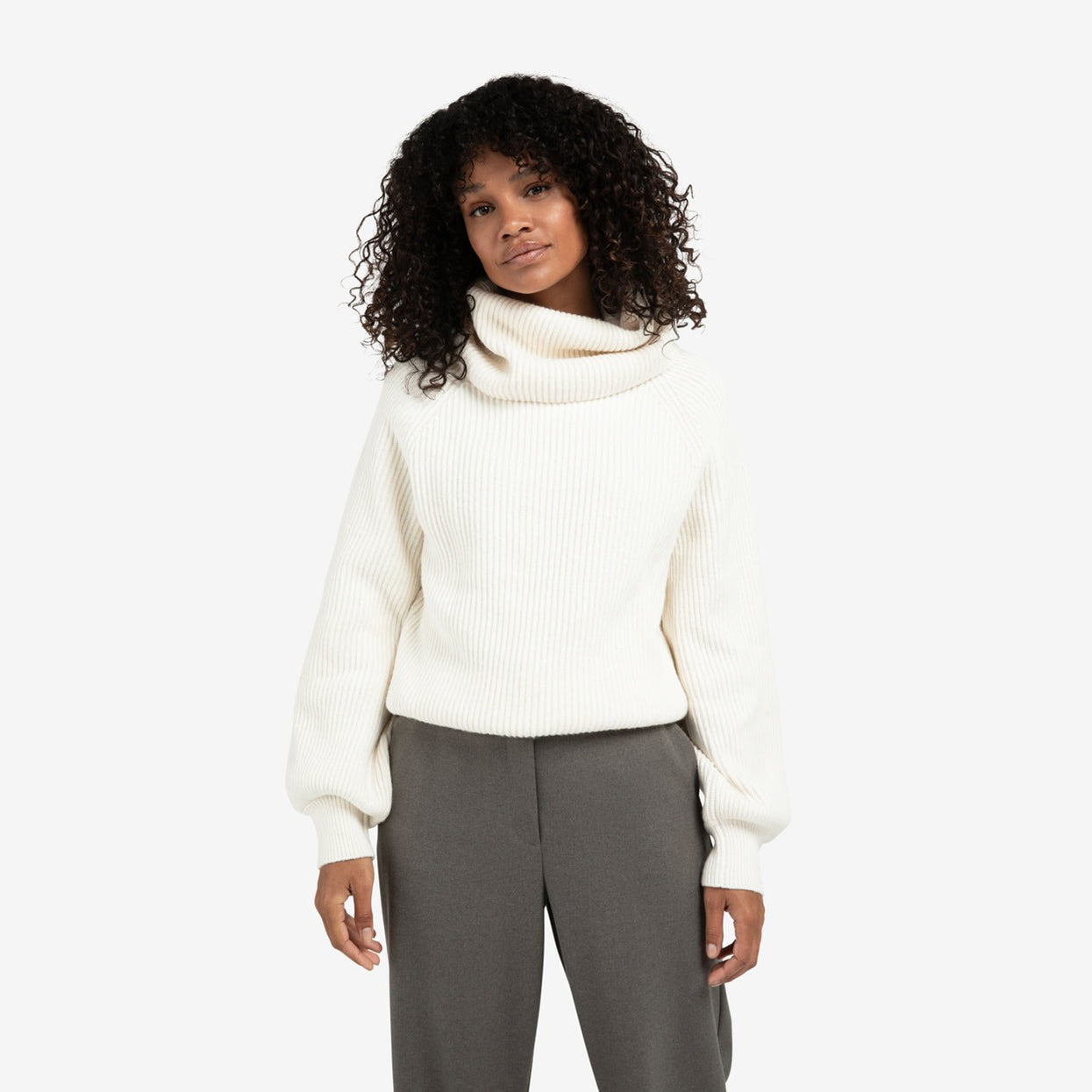 Knitted Sweater with Wide Collar and Balloon Sleeves