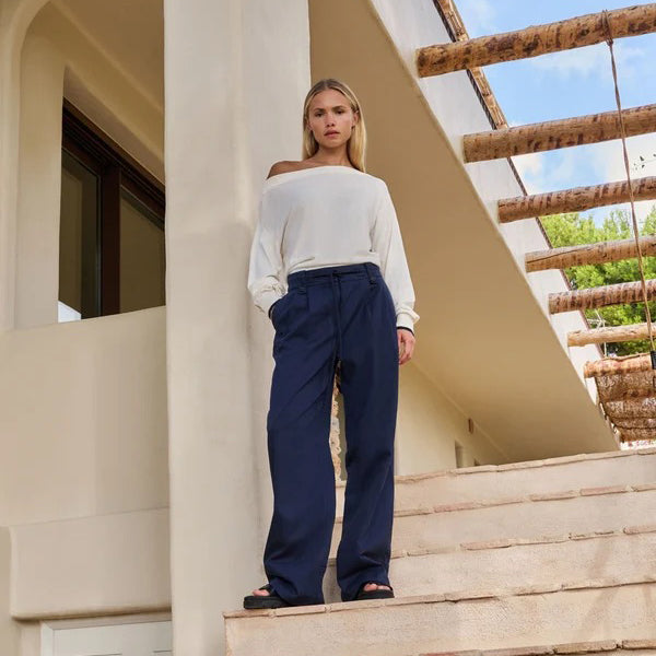Trousers with Pleats, Wide Legs and Drawcord